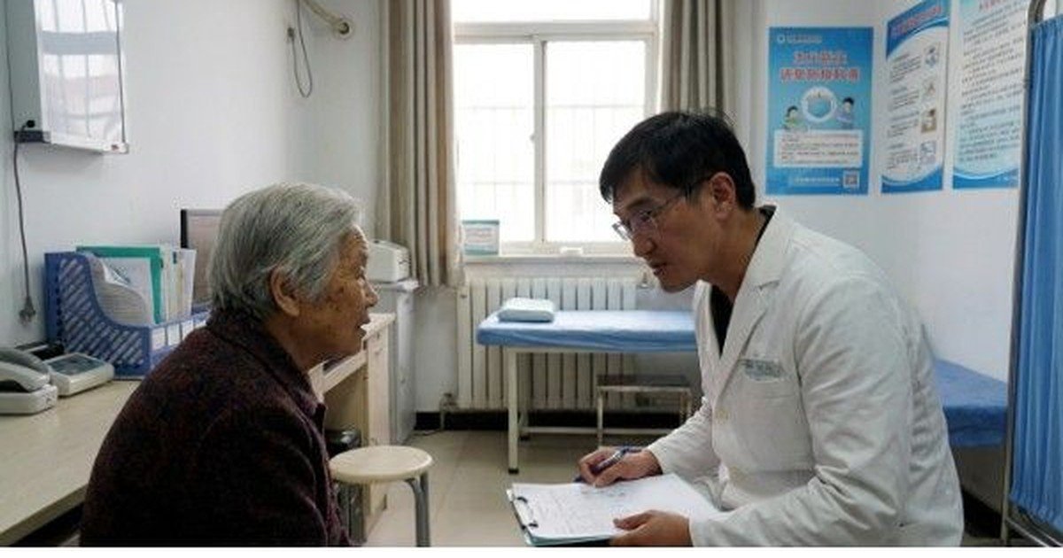 手部濕疹的護理與注意事項,幫助患者預防和治療(15-30字)